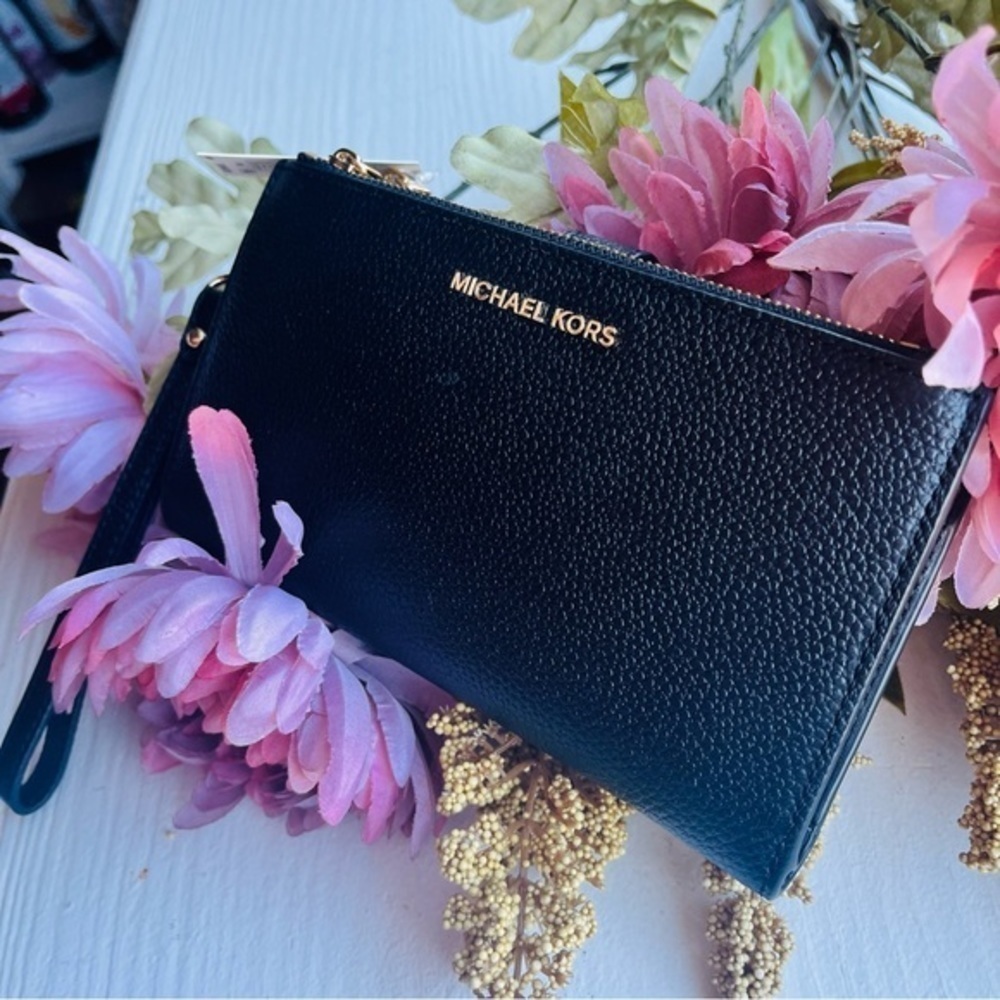 Michael Kors Double Zip XL Wristlet Wallet Leather Black Gold NWT - Picture 2 of 5